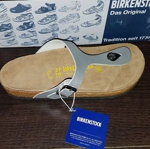Silver Gizeh Birkenstocks